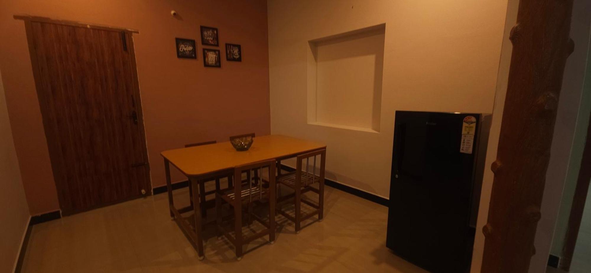 Shi'S Triveni Spacious 2Bhk Villa In Pappampatti, Coimbatore Exterior photo